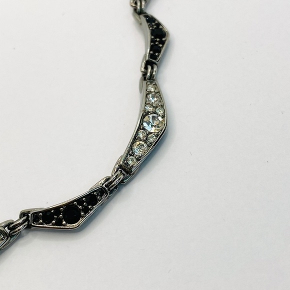 Necklace Rhinestones Scalloped Design 15”+3” - Picture 6 of 14